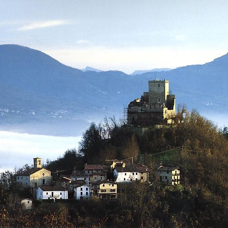 Casavacanzedezza Montecalvo Versiggia 외부 사진
