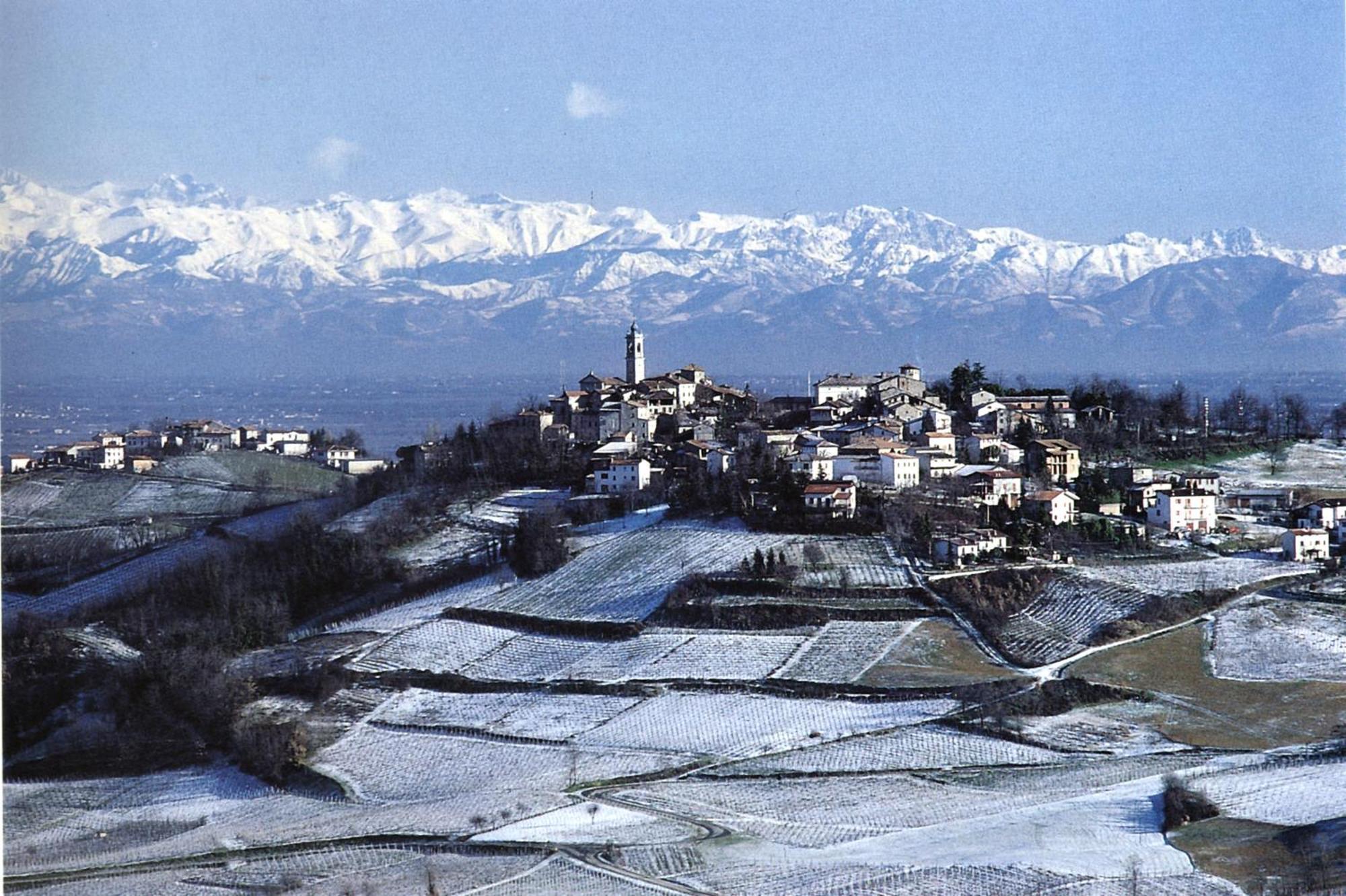 Casavacanzedezza Montecalvo Versiggia 외부 사진