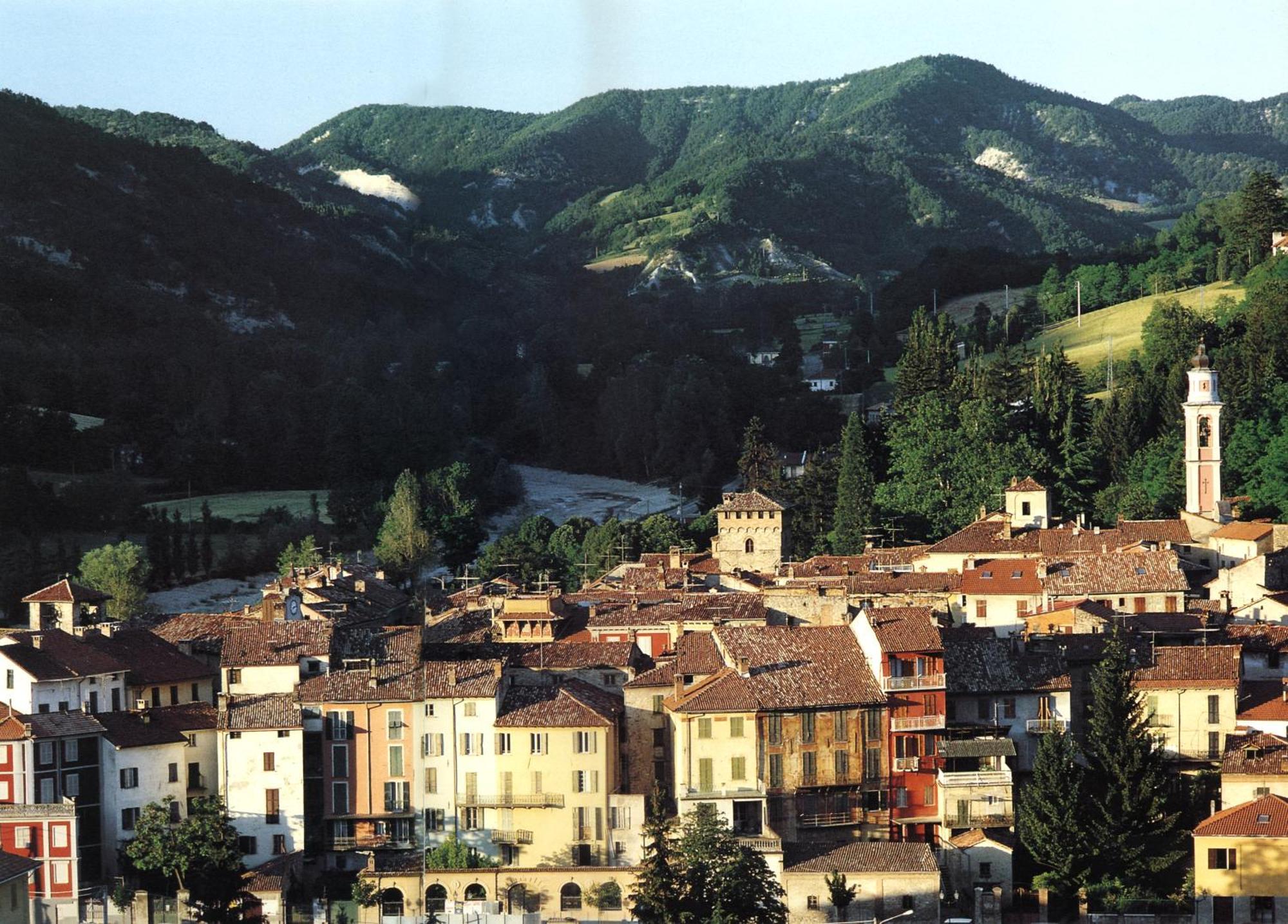Casavacanzedezza Montecalvo Versiggia 외부 사진