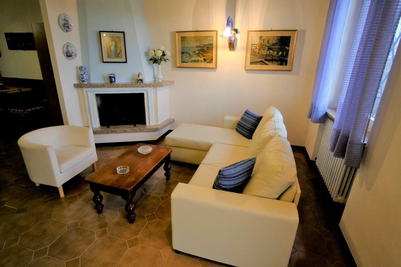 Casavacanzedezza Montecalvo Versiggia 외부 사진