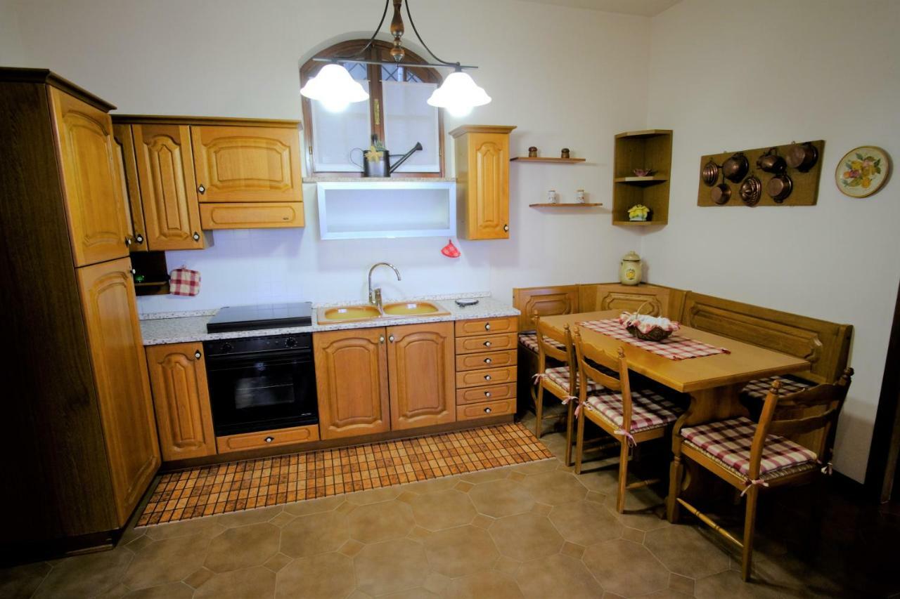 Casavacanzedezza Montecalvo Versiggia 외부 사진